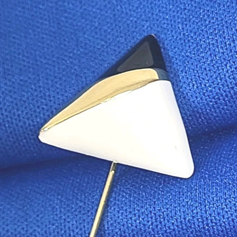 Vintage Monet Stick Pin Triangle Cream‎ Black Enamel Gold Tone Signed Orginal